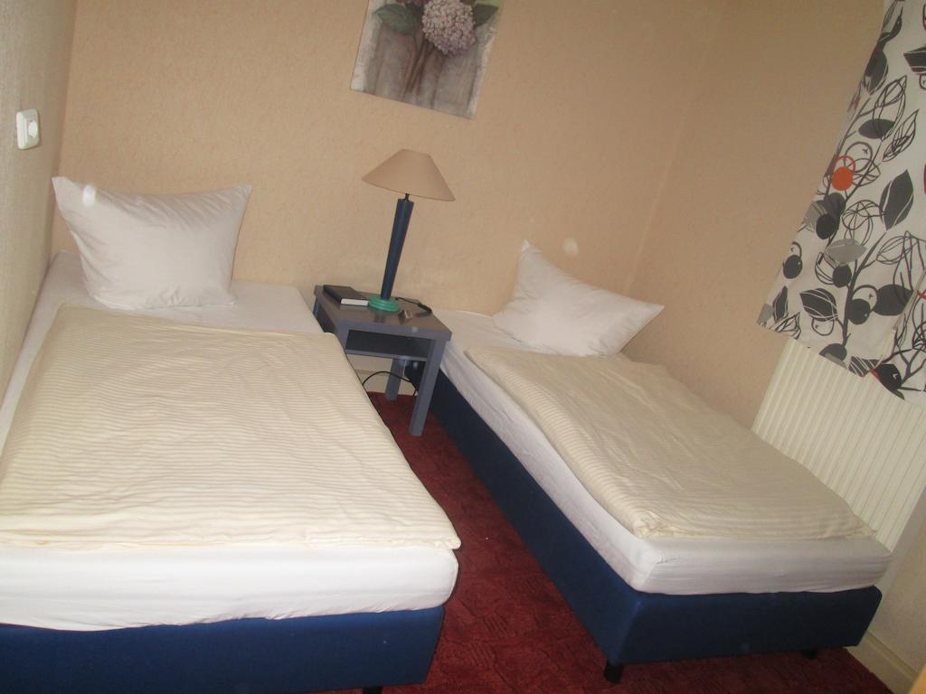 Gruener Baum Nuernberg Brunn Hotell Exteriör bild